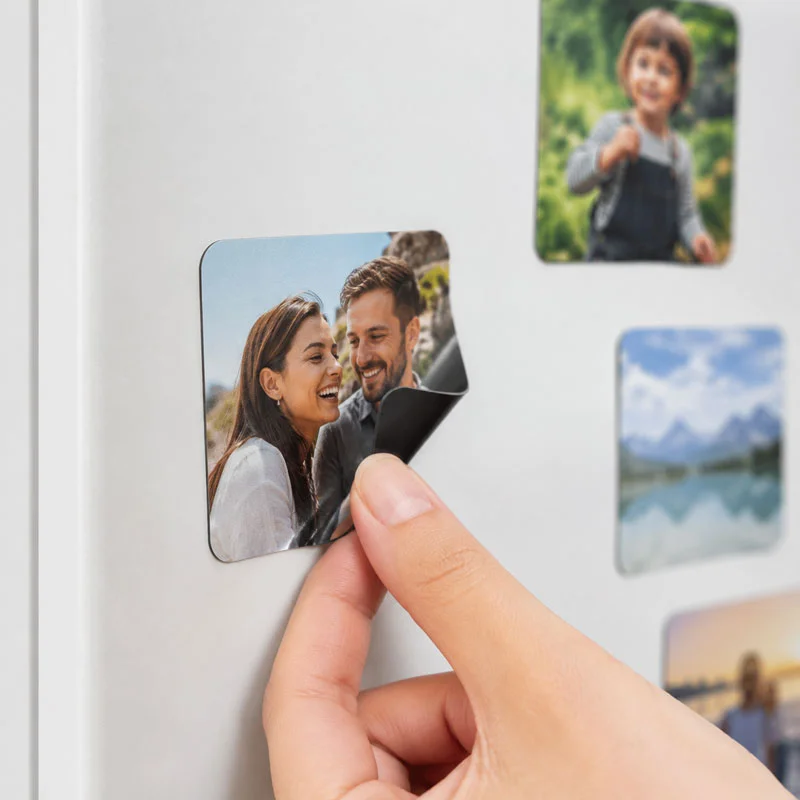 Kişiye Özel 7,5x7,5 cm Kare Esnek Fotoğraf Baskılı Buzdolabı Magneti - 24 Adet